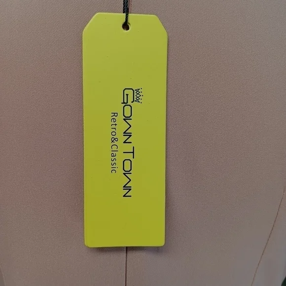 NWT GownTown Women's 1950s Retro Vintage V-Neck Party Swing Dress Women's Size M - Picture 5 of 9